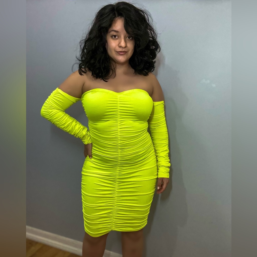 Fashion Nova Lime Bodycon Dress - Picture 5 of 7